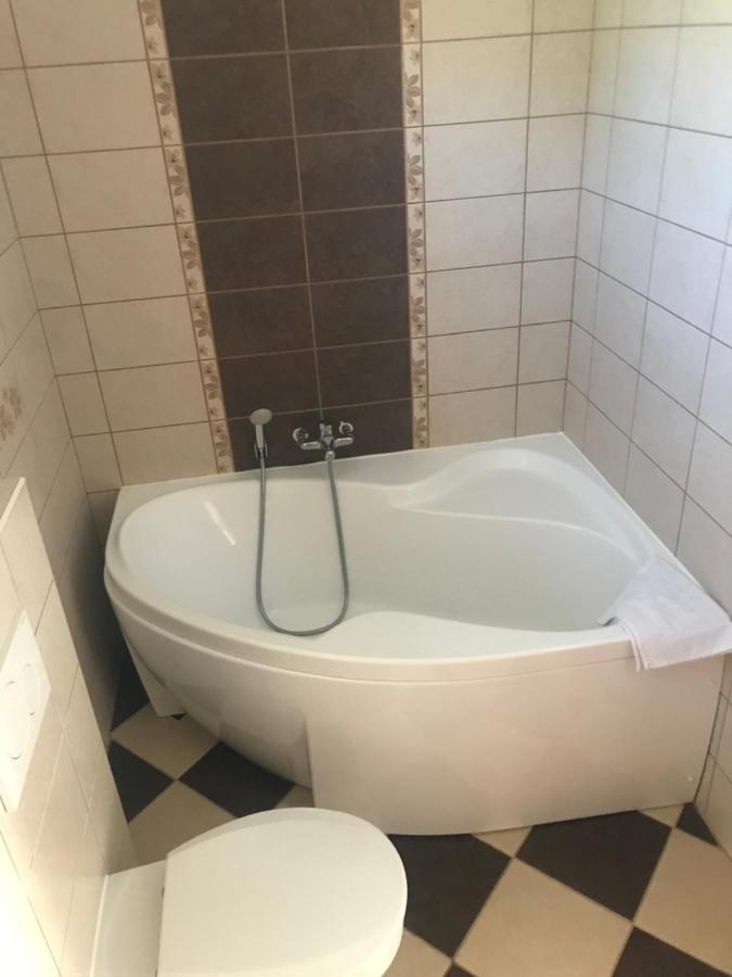 Doeroecske Vendeghaz Hotell Somogydorocske Eksteriør bilde